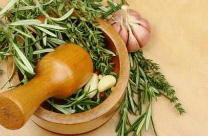 Ail et herbes